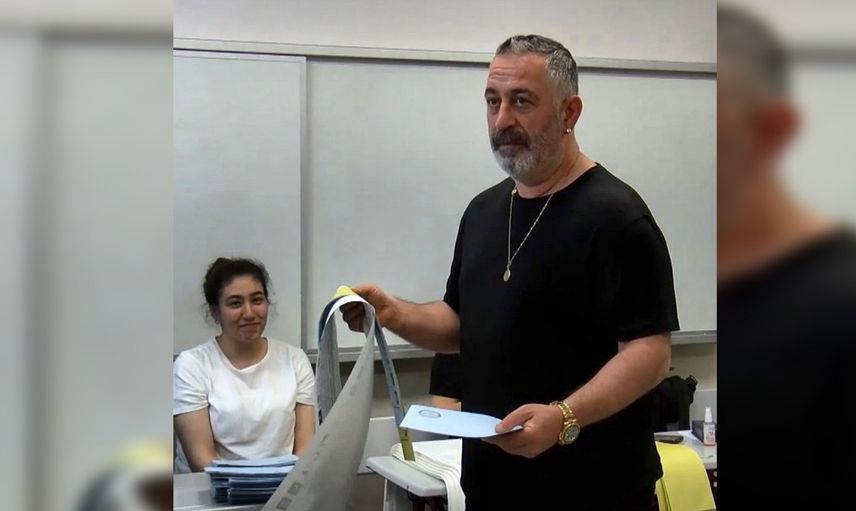 Ünlü komedyen Cem Yılmaz'dan şaşırtan seçim sonrası açıklaması!