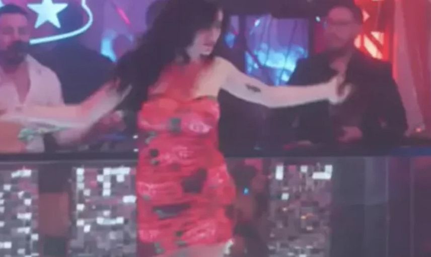 Dilber'in pavyon dansına özendiler, soluğu pavyonda aldılar: Hayaller Dilber, hayatlar okkalı hesap!