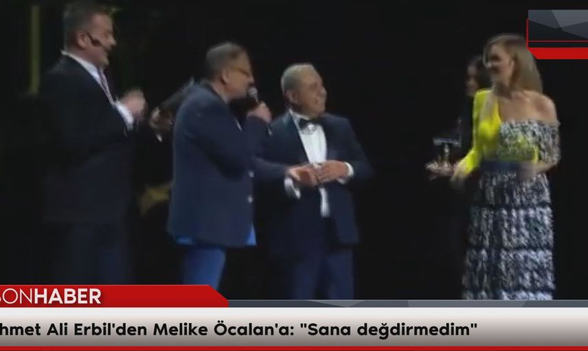 Mehmet Ali Erbil yine yaptı yapacağını! Melike Öcalan’a ödül töreninde söyledikleri herkesi şaşkına çevirdi