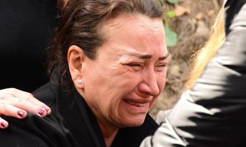 Eşini kaybettikten sonra ekranlara ara vermişti: Usta oyuncu Demet Akbağ’dan korkutan haber
