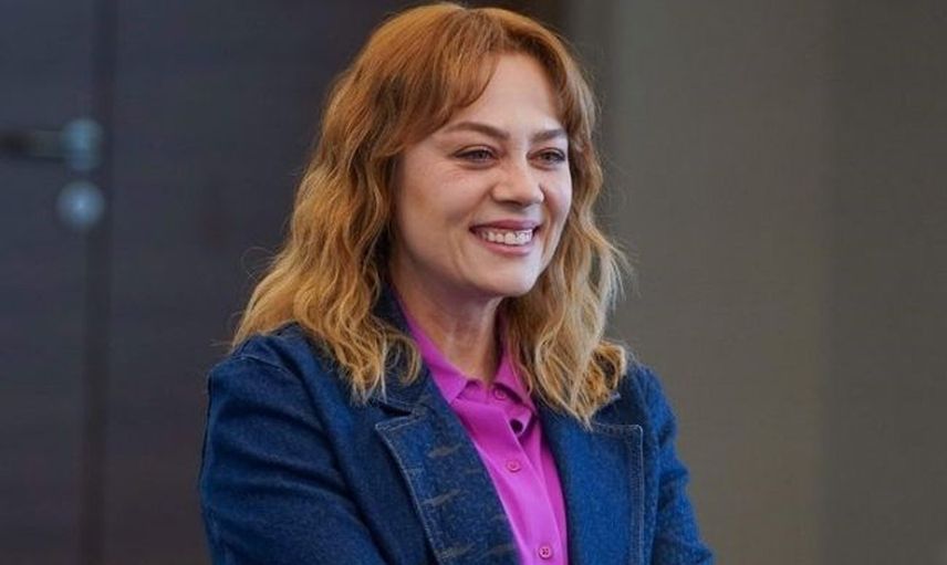 Demet Evgar sahnede büyüledi: Sesi ve dansıyla ortalığı yıktı! İşte o anlar...