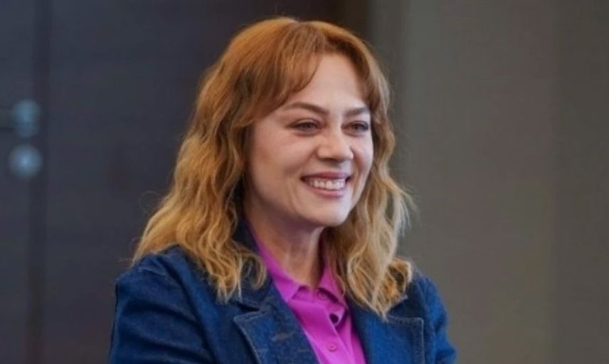 Demet Evgar'ın sır gibi sakladığı erkek kardeşi meğer onunla aynı dizide oynuyormuş! Bakın hangi ünlü oyuncu çıktı!