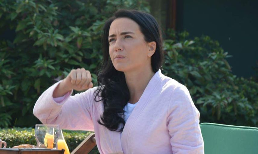 Deniz Uğur Kimdir? 