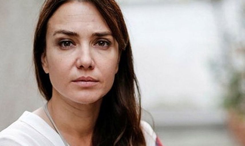 Deniz Uğur Kimdir? 
