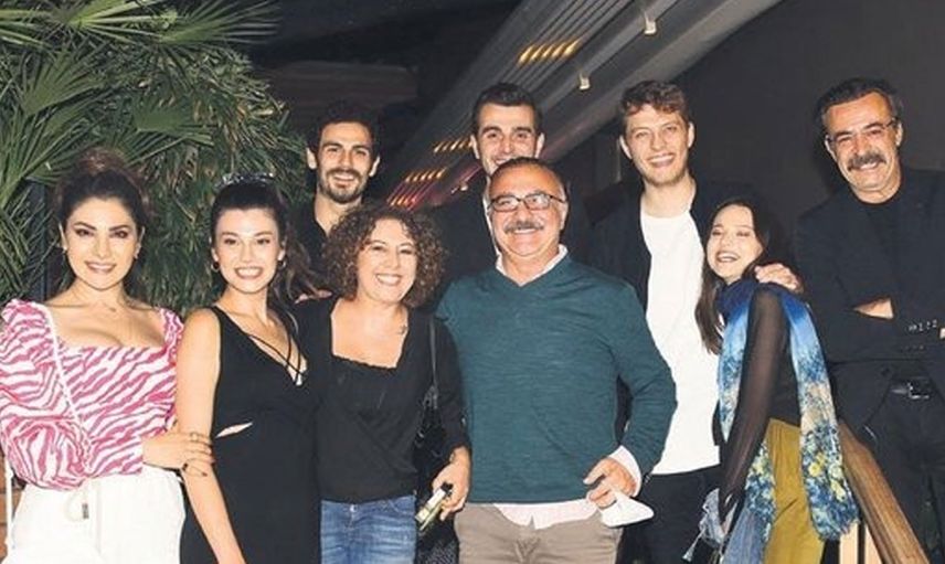 Destan dizisinin yıldız oyuncusu Elif Doğan'ın acı günü! Aldığı haberle kahroldu gözyaşlarına boğuldu