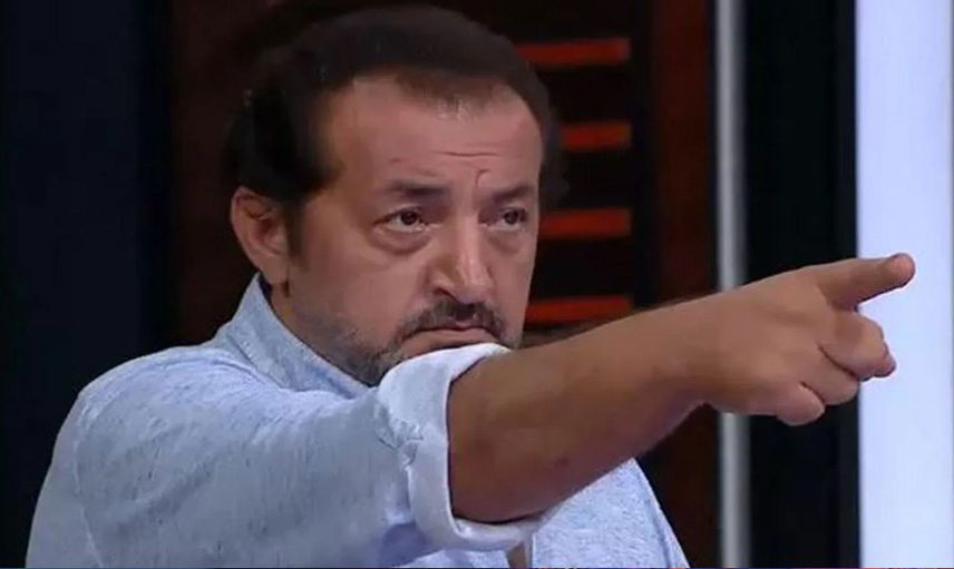 MasterChef'te yine olay var! Mehmet Şef bu kez sinirden kaşık fırlattı: Bundan sonra sizin bir açığınızı görürsem yandınız!
