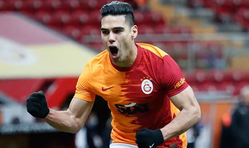 Burak Elmas Galatasaray'dan Ayrılan Radamel Falcao'nun Maliyetini Açıkladı!