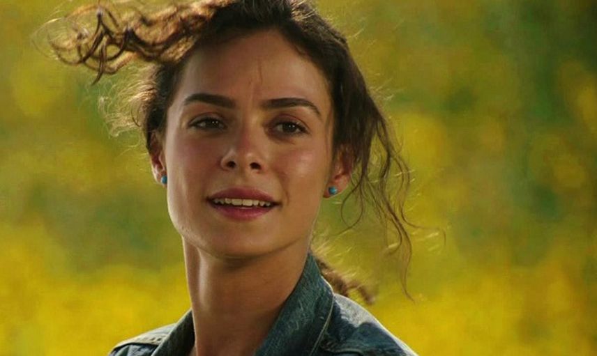 Özge Özpirinçci kimdir?