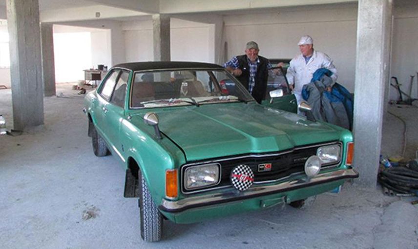 37 yıl sonra otomobilini kapattığı yerden çıkardı! Gördükleri karşısında şoke oldu!