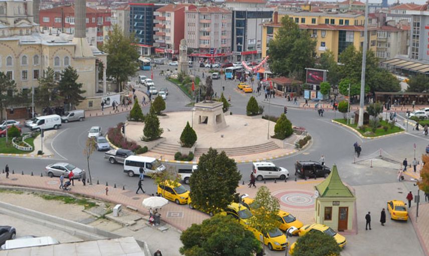Tekirdağ’da Psikolojik Rahatsız Kişi Üzerine Benzin Döküp Kendini Yaktı