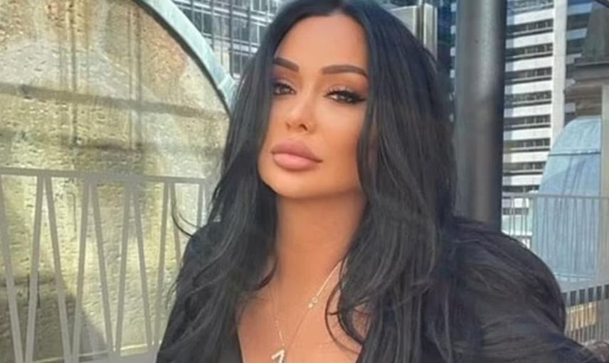 Canlı yayında korkunç olay! Tiktok fenomenin yüzüne asit attılar