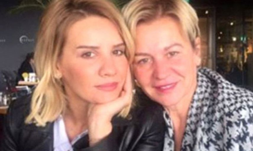 Esra Erol ve Annesi