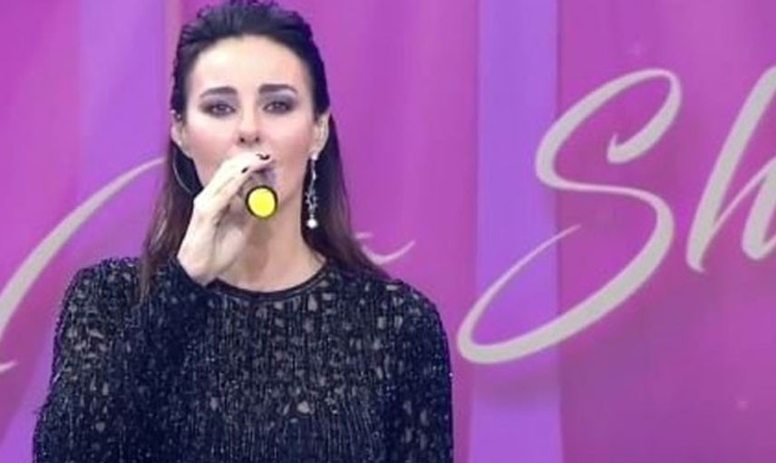 Defne Samyeli Sosyal Medyanın Diline Düştü!