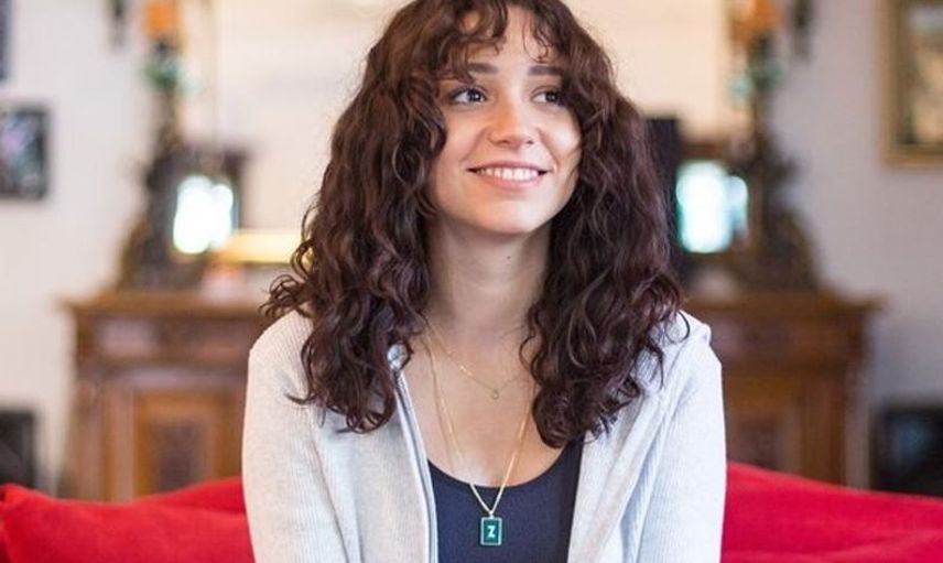 Şarkıcı Zeynep Bastık Bir Türlü Evlenemediği Sevgilisiyle Nikah Tarihi Aldı