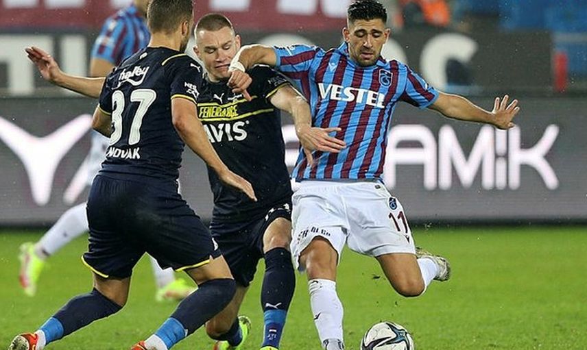 Trabzonspor-Fenerbahçe Maçı Sonunda Altay Bayındır'ın Yaptığı Hareketler Olay Oldu!