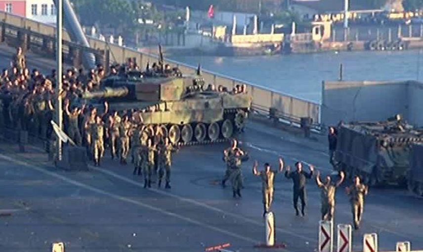 O Gece'yi Asla Unutmayacağız! İşte Dakika Dakika 15 Temmuz Darbe Girişimi