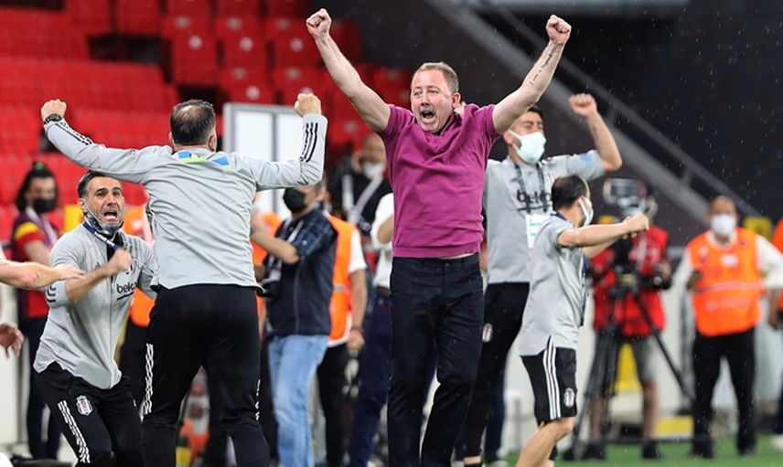 İstifanın Ardından Sergen Yalçın'ın Beşiktaş Karnesi Çok Konuşuluyor!