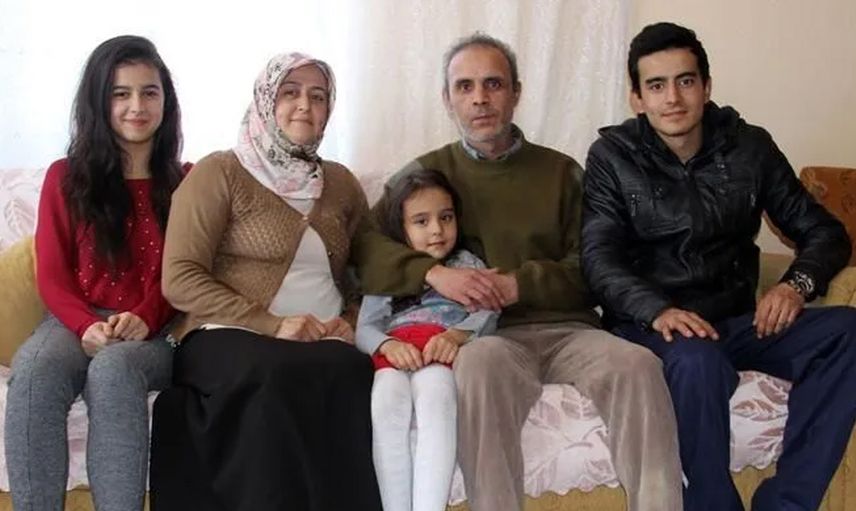Hatay'da Ehliyetine Yazdırdığı Yazıyı Görenler Çok Şaşırıyor