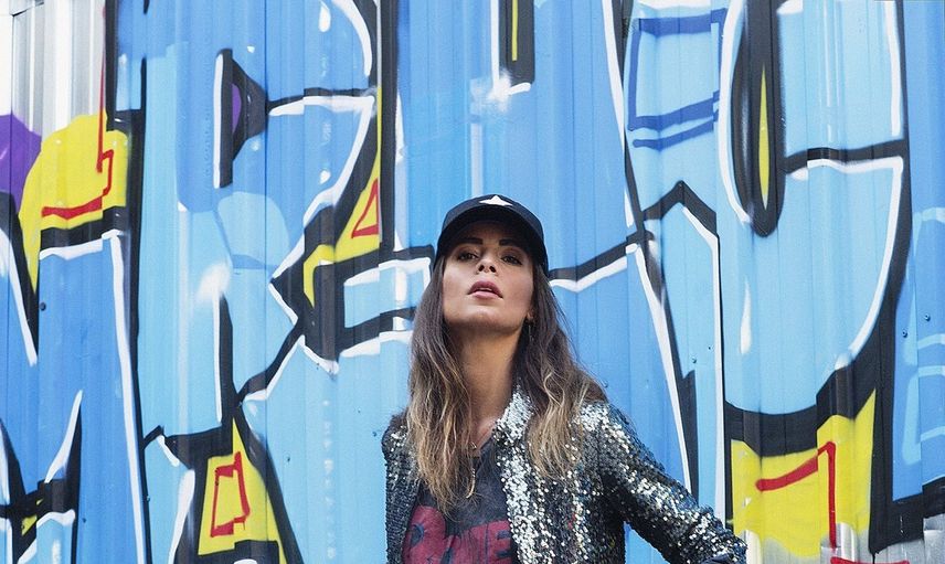 Eliz Sakuçoğlu, Instagram Hesabındaki Fotoğrafları Sildi