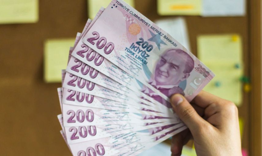 Emekli maaşı zammı sonrası bankalarda promosyon rekabeti başladı: İşte en yüksek 2024 emekli emeli maaşı promosyonu veren bankalar