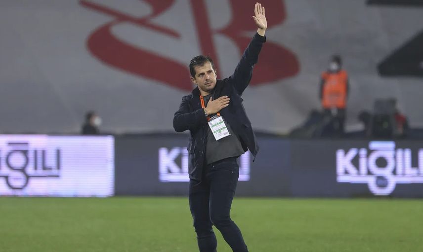 Emre Belözoğlu, Beşiktaş Galibiyetiyle Başakşehir Kariyerine Etkili Başladı!