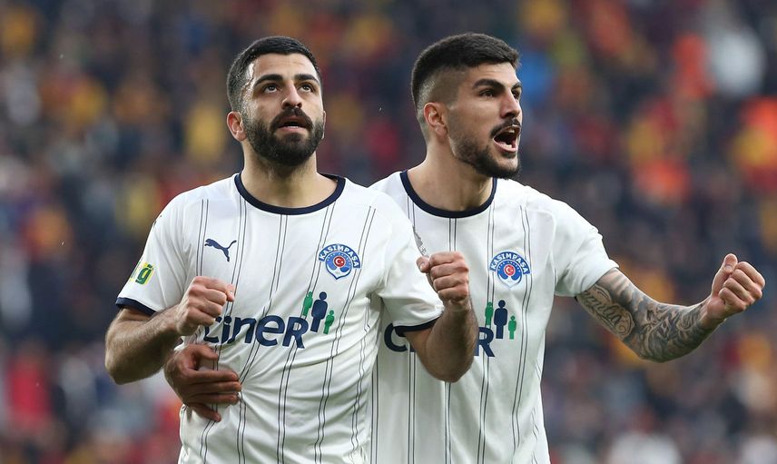 Eren Elmalı Trabzonspor’a mı transfer oluyor? Trabzonspor Eren Elmalı transferi için Kasımpaşa ile anlaşma sağladı