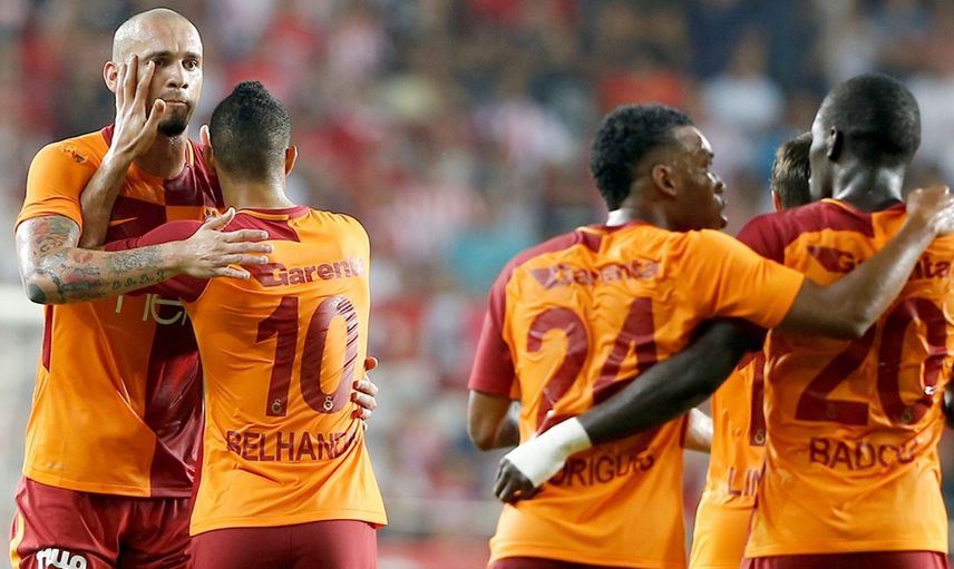 Eski Galatasaraylı Maicon Kulüpsüz Kaldı!