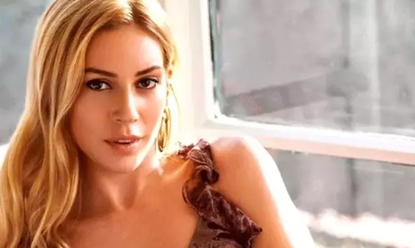 Selena'nın iyilik meleği Sinem Kobal'dan bomba haber: Geri dönüyor! Başrolde o var...