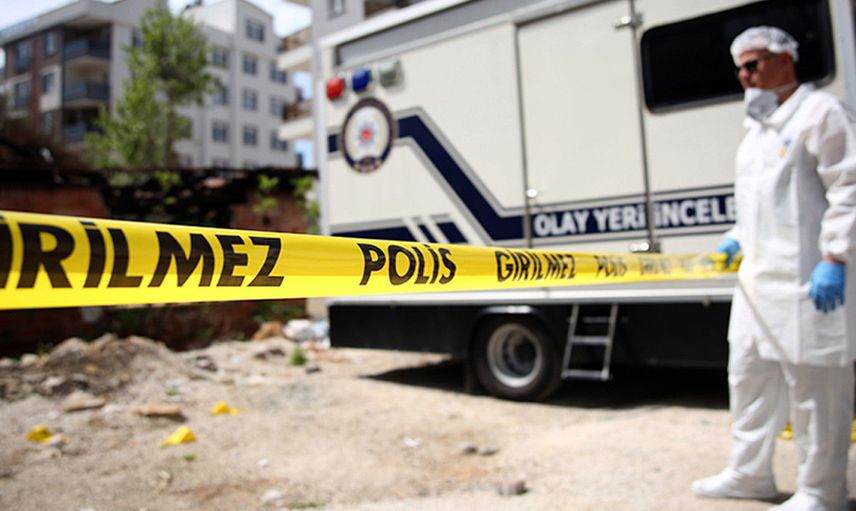 Evden gelen pis kokunun altından aile dramı çıktı
