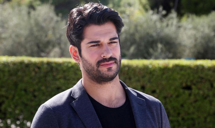 Burak Özçivit Davalık Oldu
