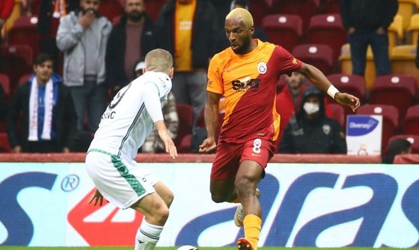 Galatasaraylı Yıldız Ryan Babel Rap Albümü Çıkardı!
