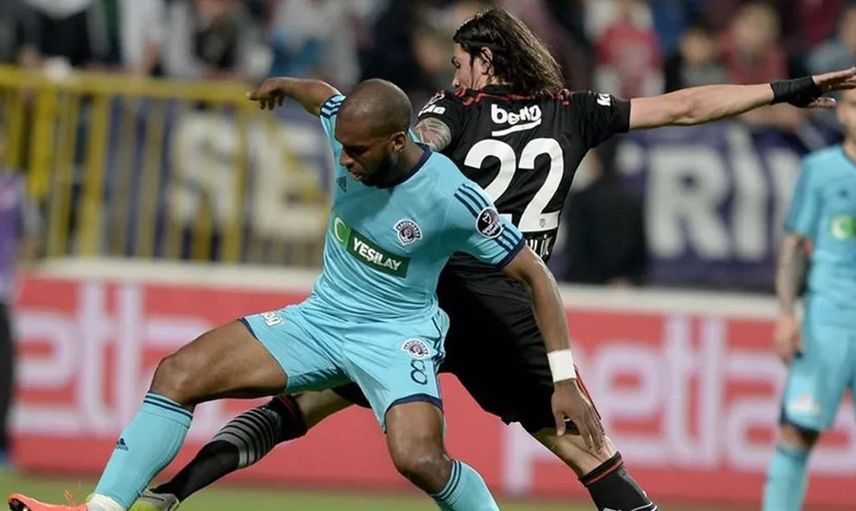 Ryan Babel, Kasımpaşa'ya Transfer Oluyor!