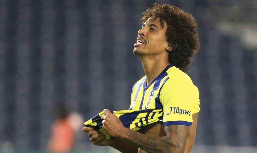 Fenerbahçeli Luiz Gustavo Corinthians'a Transfer Oluyor!