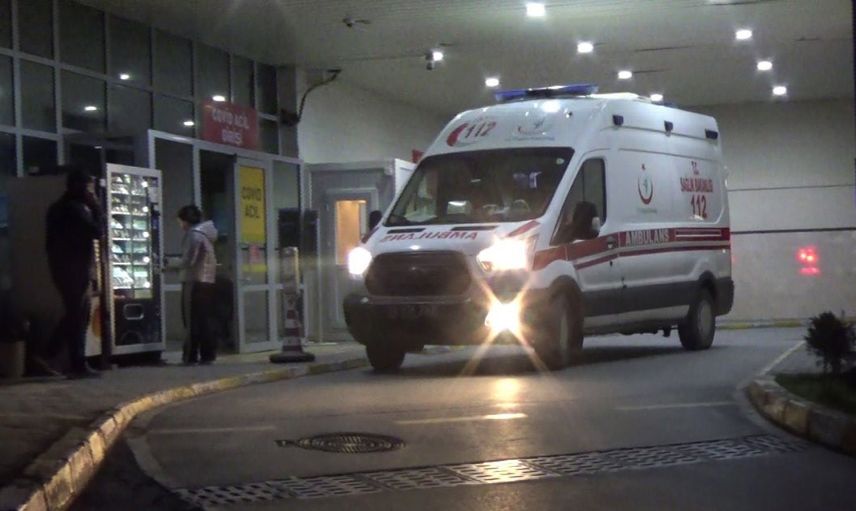 Bolu’da Kıskançlık Krizine Giren Kadın Sevgilisini Bıçakladı