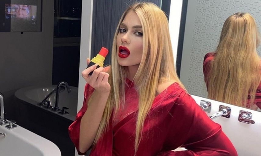 Nihal Candan banyo keyfini çırılçıplak çektiği videosu ile paylaştı sosyal medyada yorum yağdı!