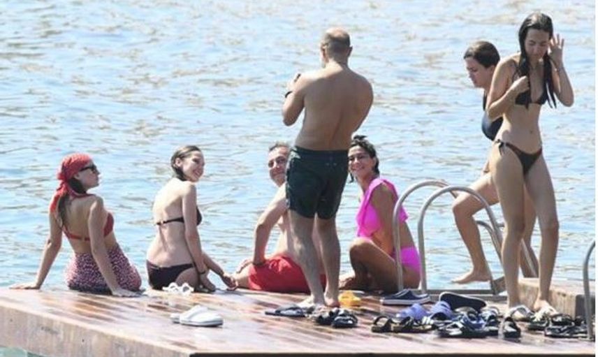 Alina Boz ve Sevgilisi Mithat Can Özer Tatil Sezonunu Açtı!