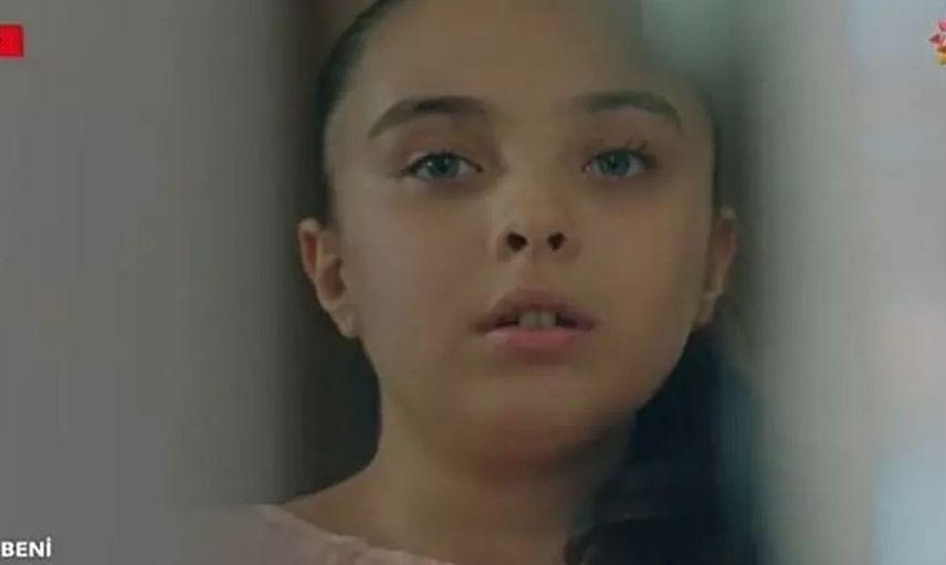 Sadece yetişkinlerin oynadığı iki kişilik bir oyun! Sakla Beni dizisinde iki çocuk arasındaki rezil sahneye tepki yağıyor! Bakan Göktaş o sahne hakkında konuştu: Kabul edilemez!