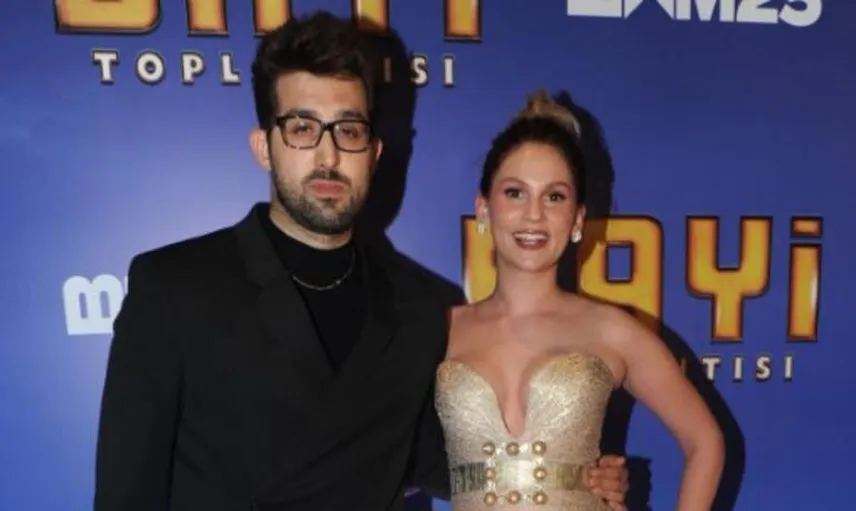 Farah Zeynep Abdullah ile Doğu Demirkol İlk Kez El Ele Görüntülendi