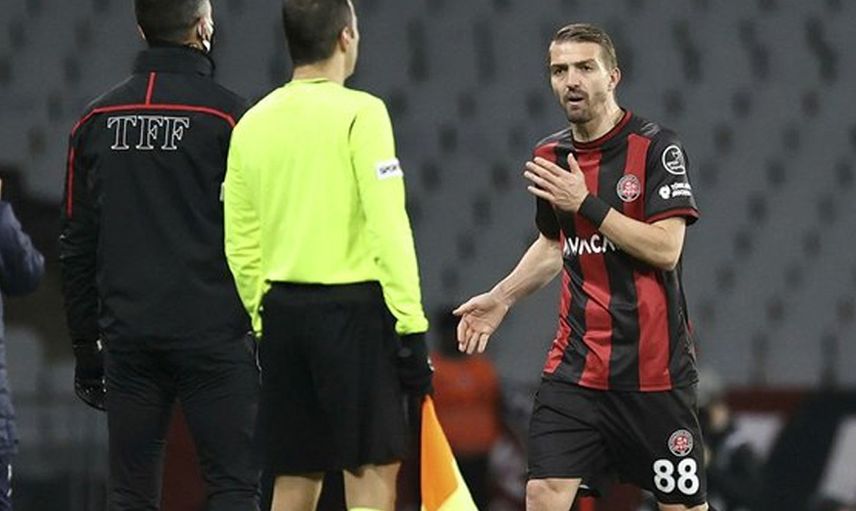 Fatih Karagümrük İle Beşiktaş Maçında  Volkan Demirel ile Caner Erkin Arasında Tartışma Yaşandı!