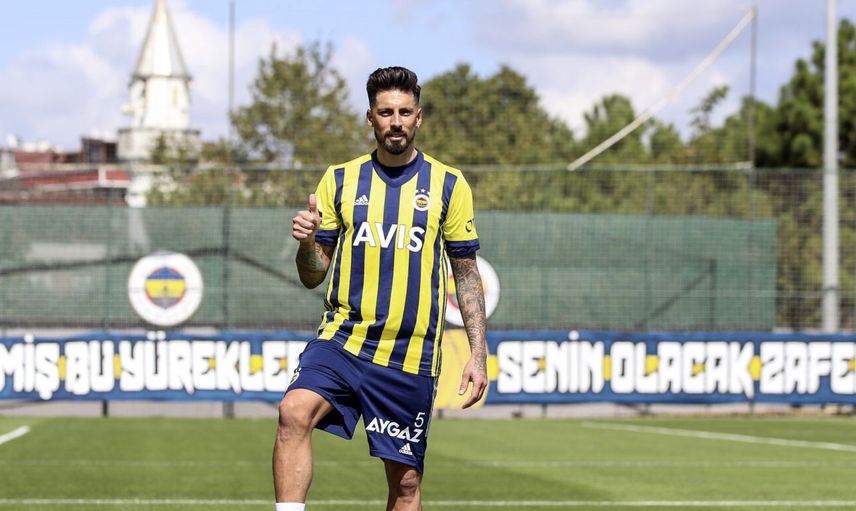 Fenerbahçe Başkanı Ali Koç’un Daveti Üzerine Jose Sosa İstanbul’a Geldi