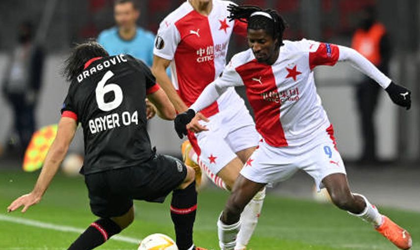 Fenerbahçe Çekya ekibi Slavia Prag formasını terleten Peter Olayinka'yı transfer listesine ekledi!