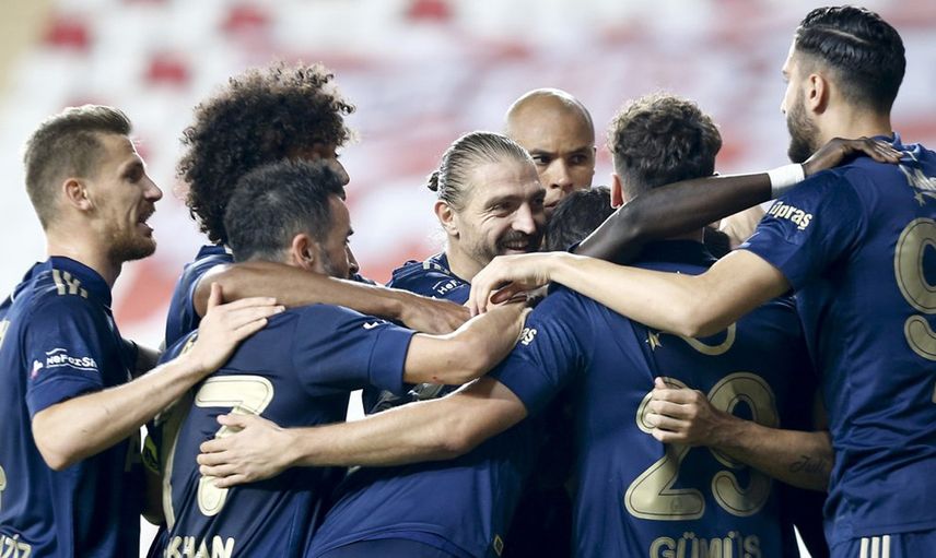Fenerbahçe Diego Perotti İle Yollarını Ayırıyor!