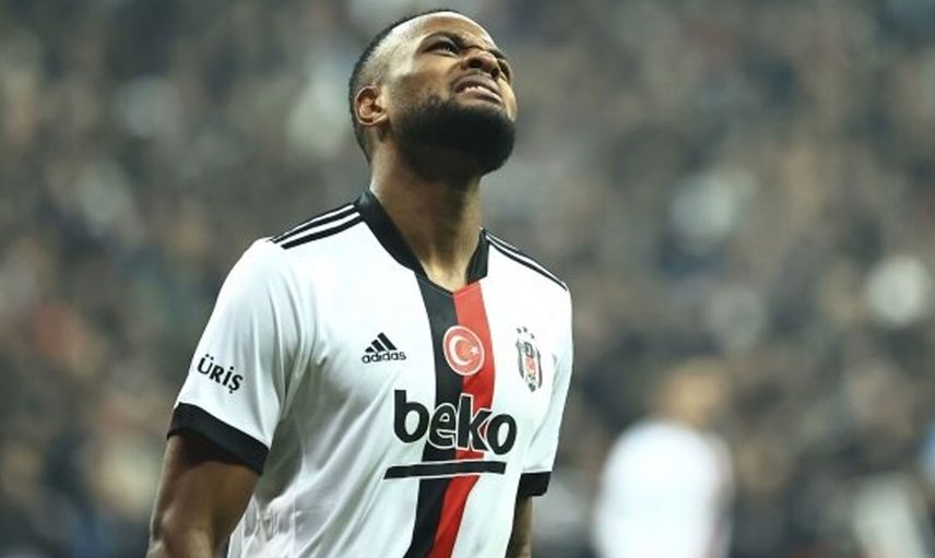 Fenerbahçe transferde Beşiktaş'ın futbolcusu Cyle Larin ile ilgileniyor!