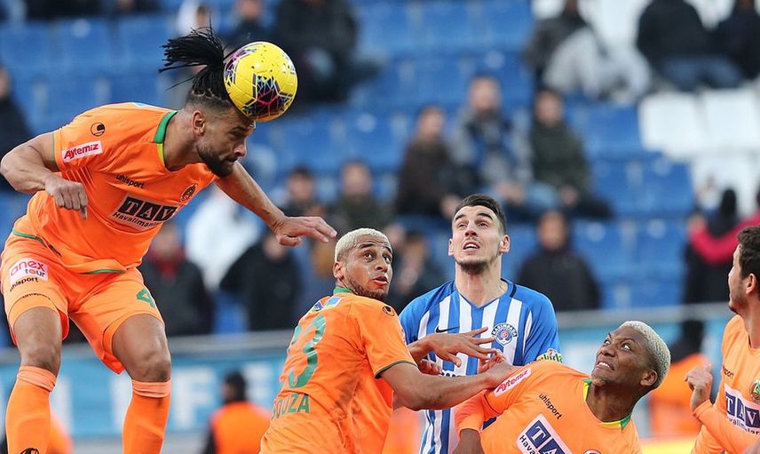Fenerbahçe Yönetimi, Steven Caulker’ı Trabzonspor’a Önerdi!