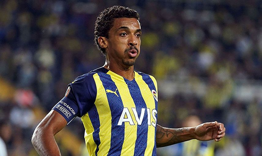 Fenerbahçe'de Luiz Gustavo takımdan transfer olmak istemiyor!