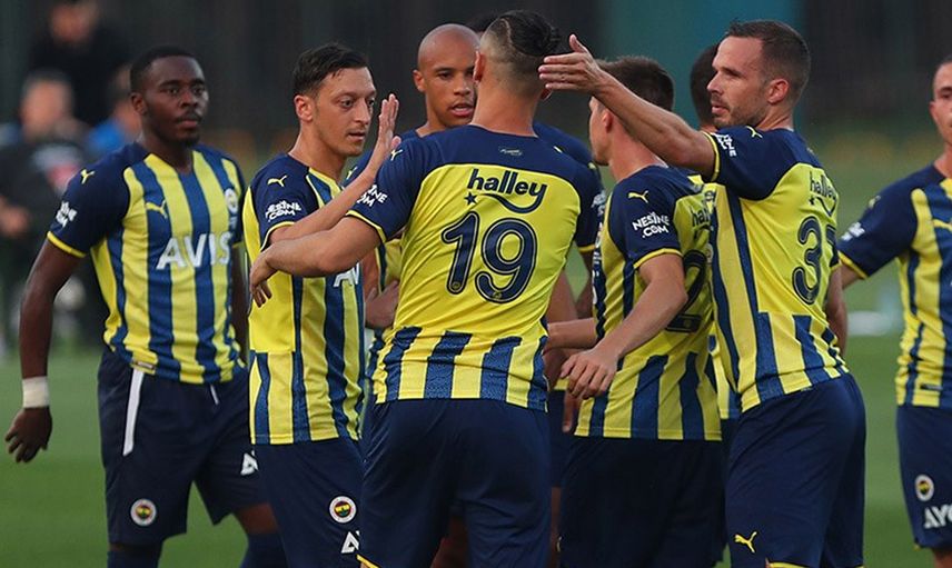 Fenerbahçe'de Mesut Özil Giresunspor Maçında İlk 11'de Olacak!