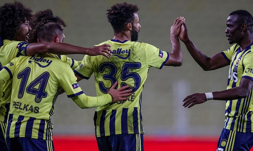 Fenerbahçeli Mame Thiam Antalyaspor'a Kiralık Olarak Transfer Oldu!