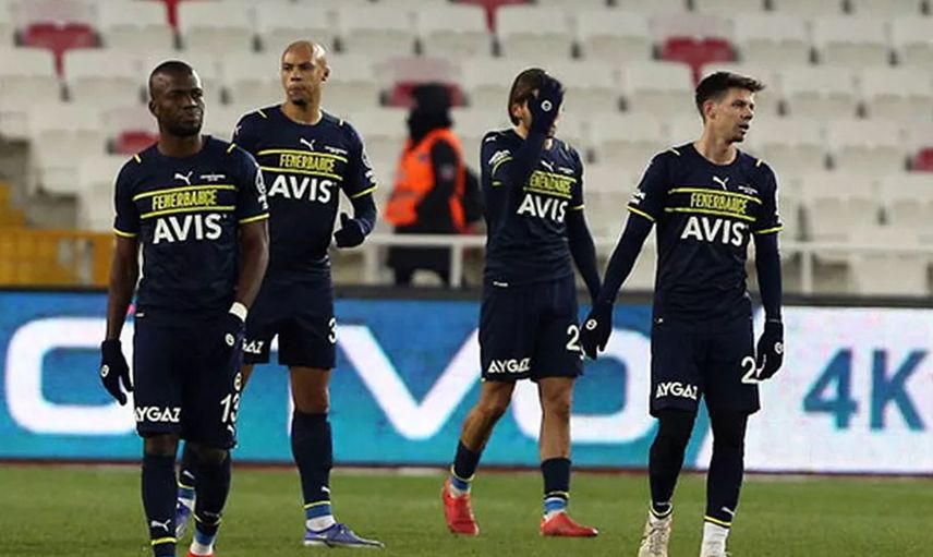 Fenerbahçeli Marcel Tisserand St-Etienne'e Transfer Oluyor!