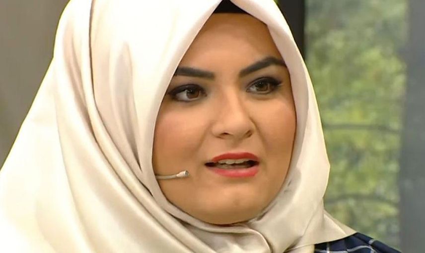 Fenomen gelin adayı Hanife Gürdal daracık taytıyla ortalığı kasıp kavurdu