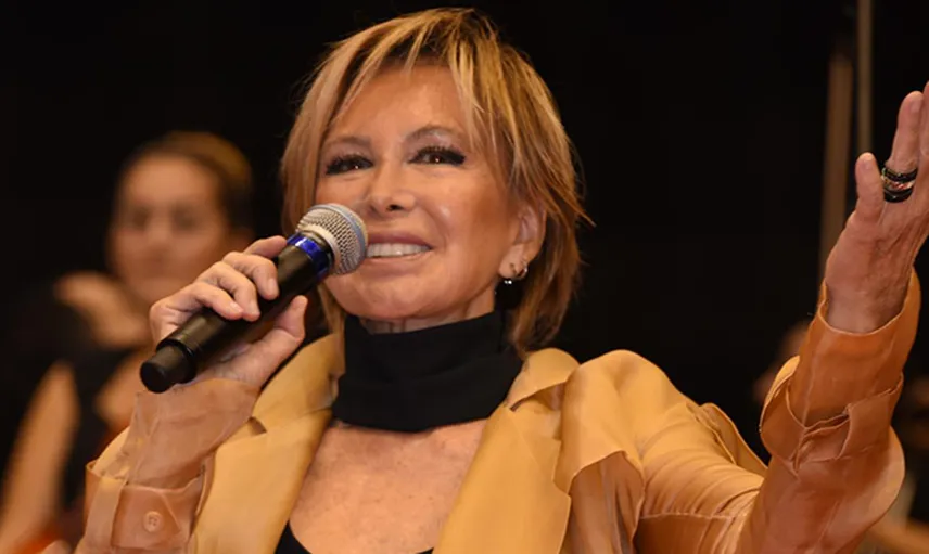 Filiz Akın'ın Hastane Görüntüleri Hayranlarını Korkuttu